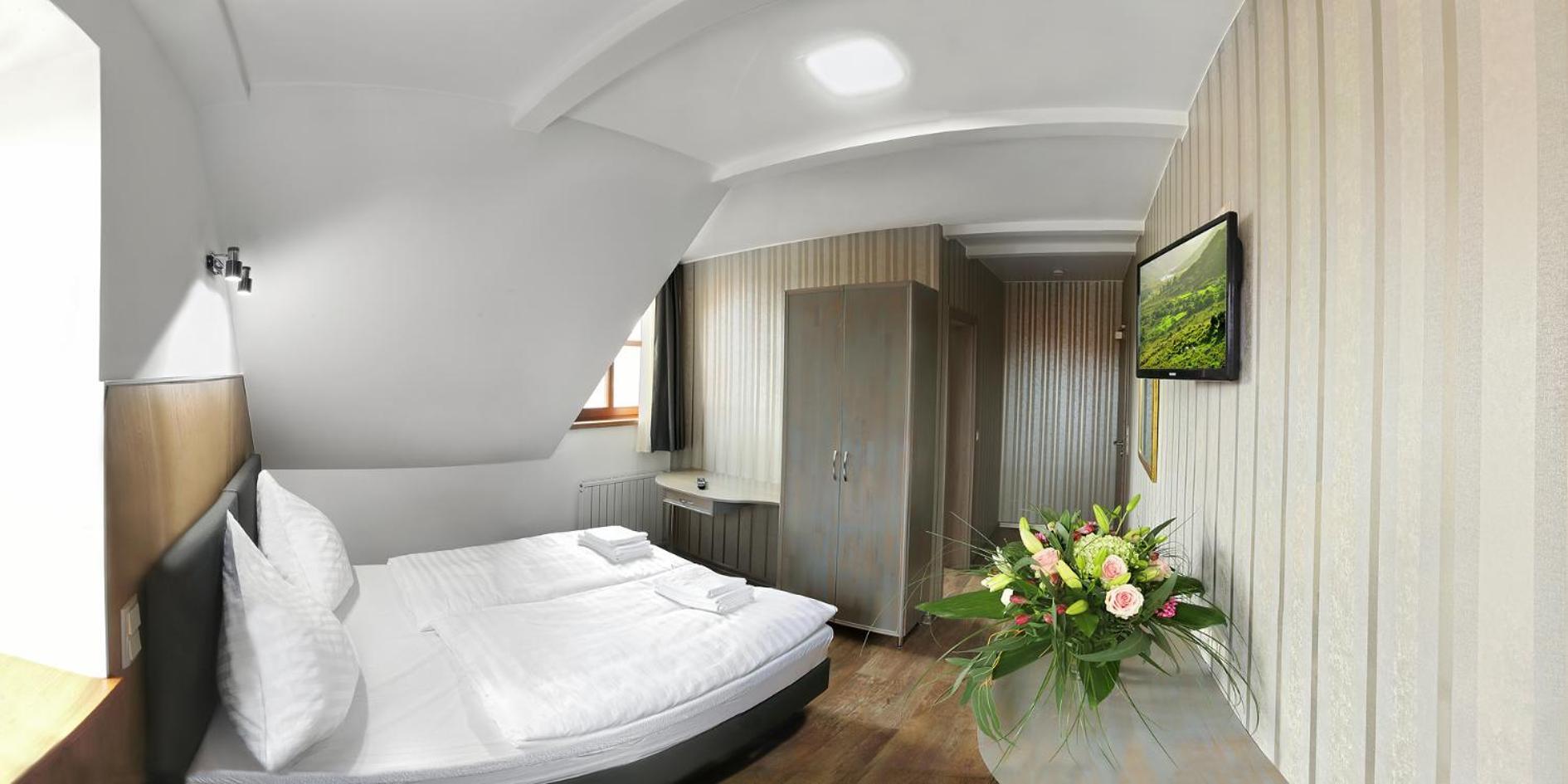 Hotel Am Markt Oebisfelde Esterno foto
