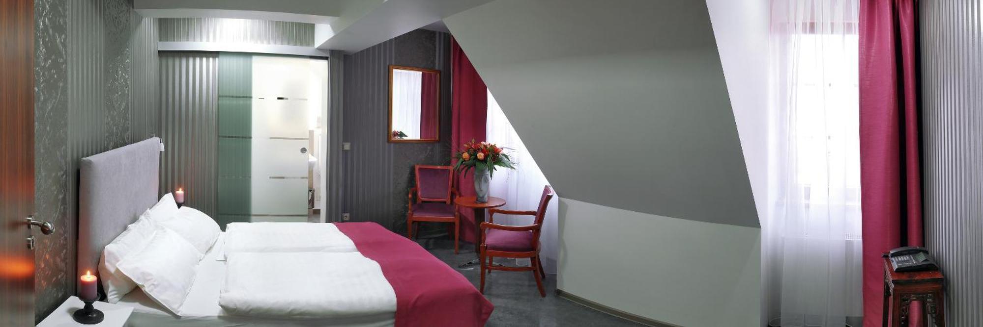 Hotel Am Markt Oebisfelde Esterno foto